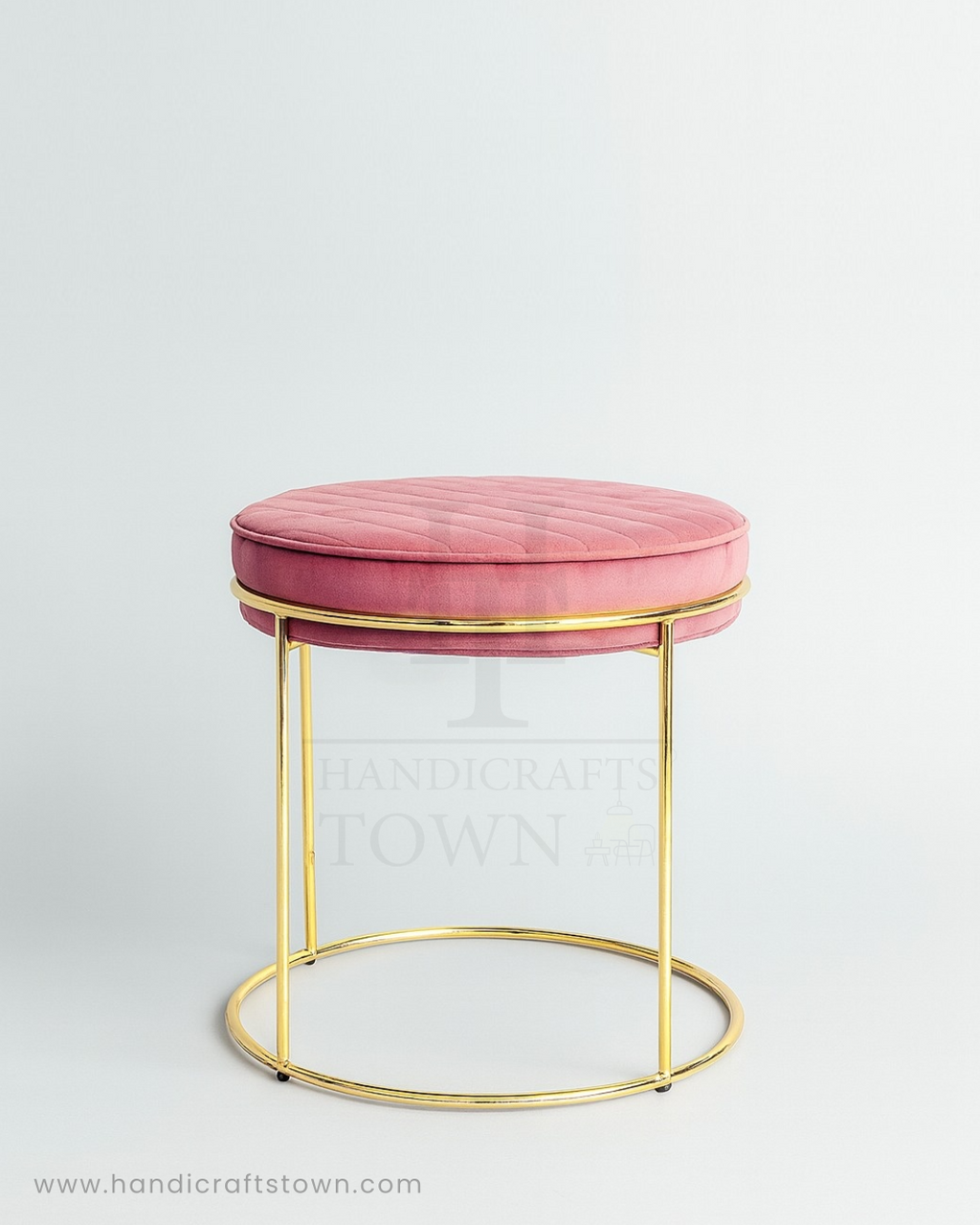 HandicraftsTownAlbaGoldOttoman01