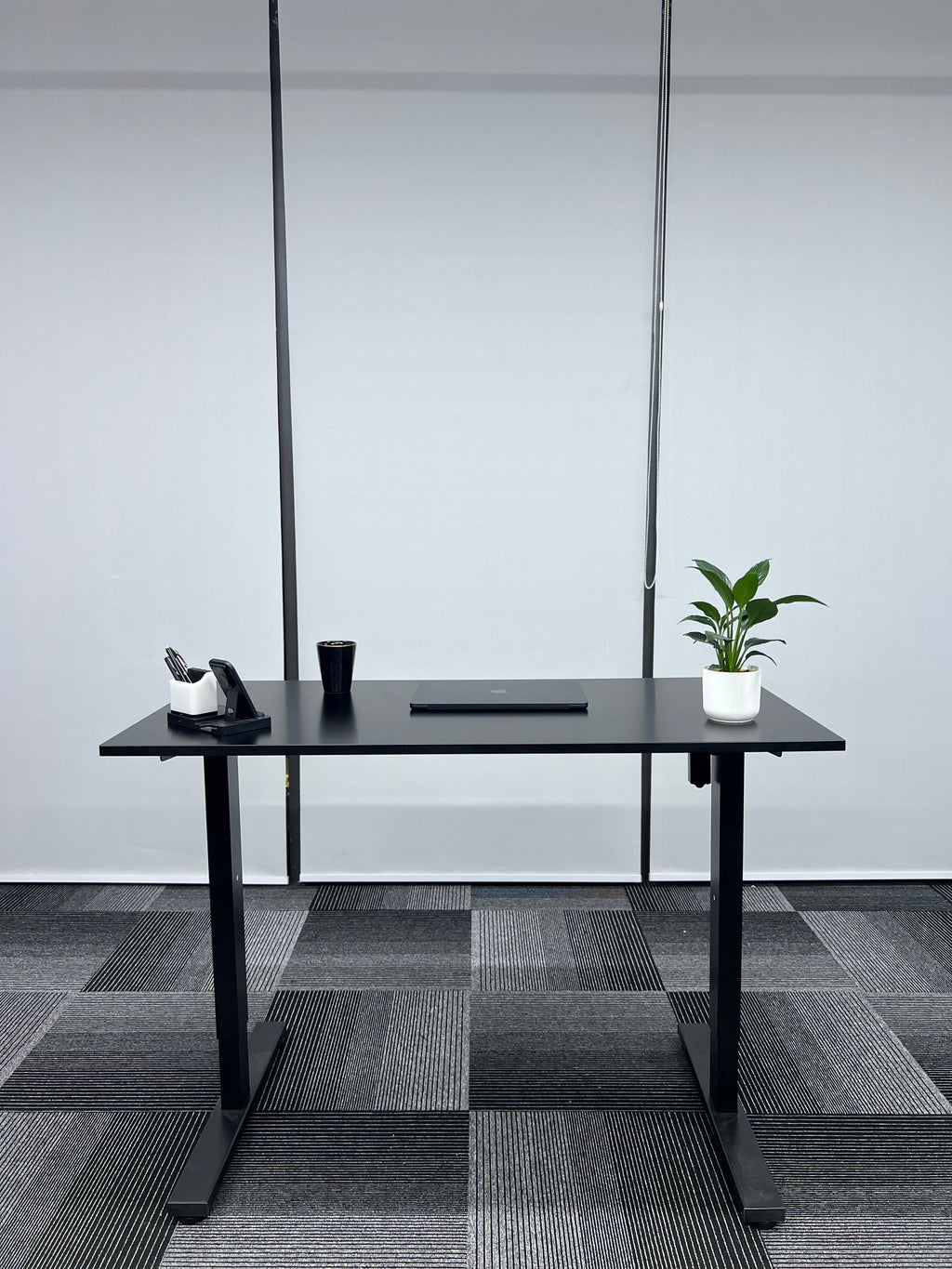 Aaramya™ Elevra Height Adjustable Table
