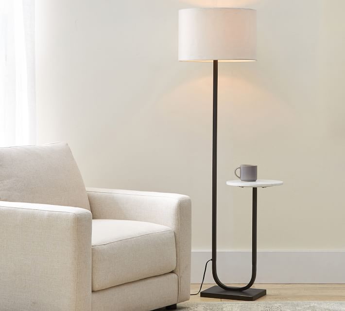 delaney marble floor lamp 1 o a5e7d387 d479 4b1a a5f4 003e79644f0e